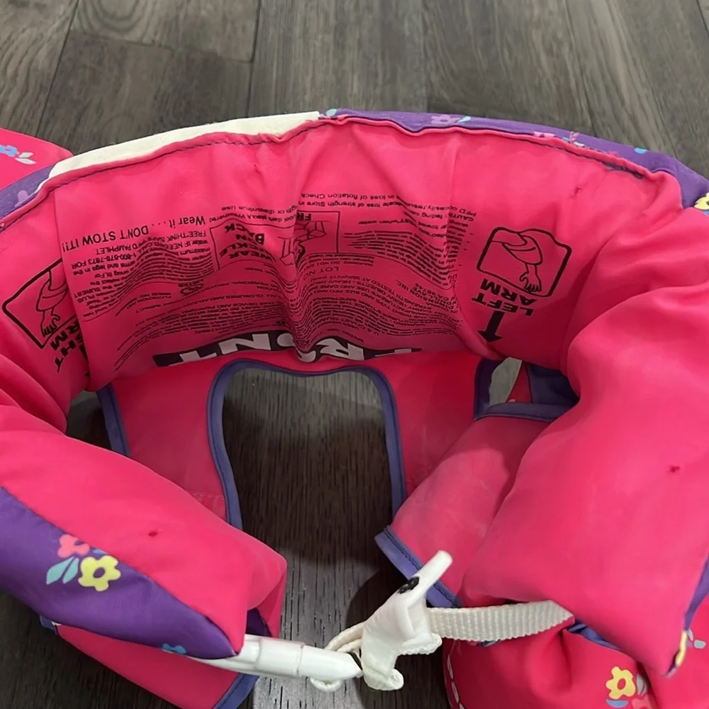 Girls unicorn arm/chest flotation device - Picture 7 of 12